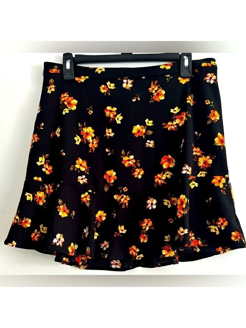 COPY - NWOT Gypsies and Moondust Ruffle Hem Mini Skirt - Size Large - Picture 2 of 3